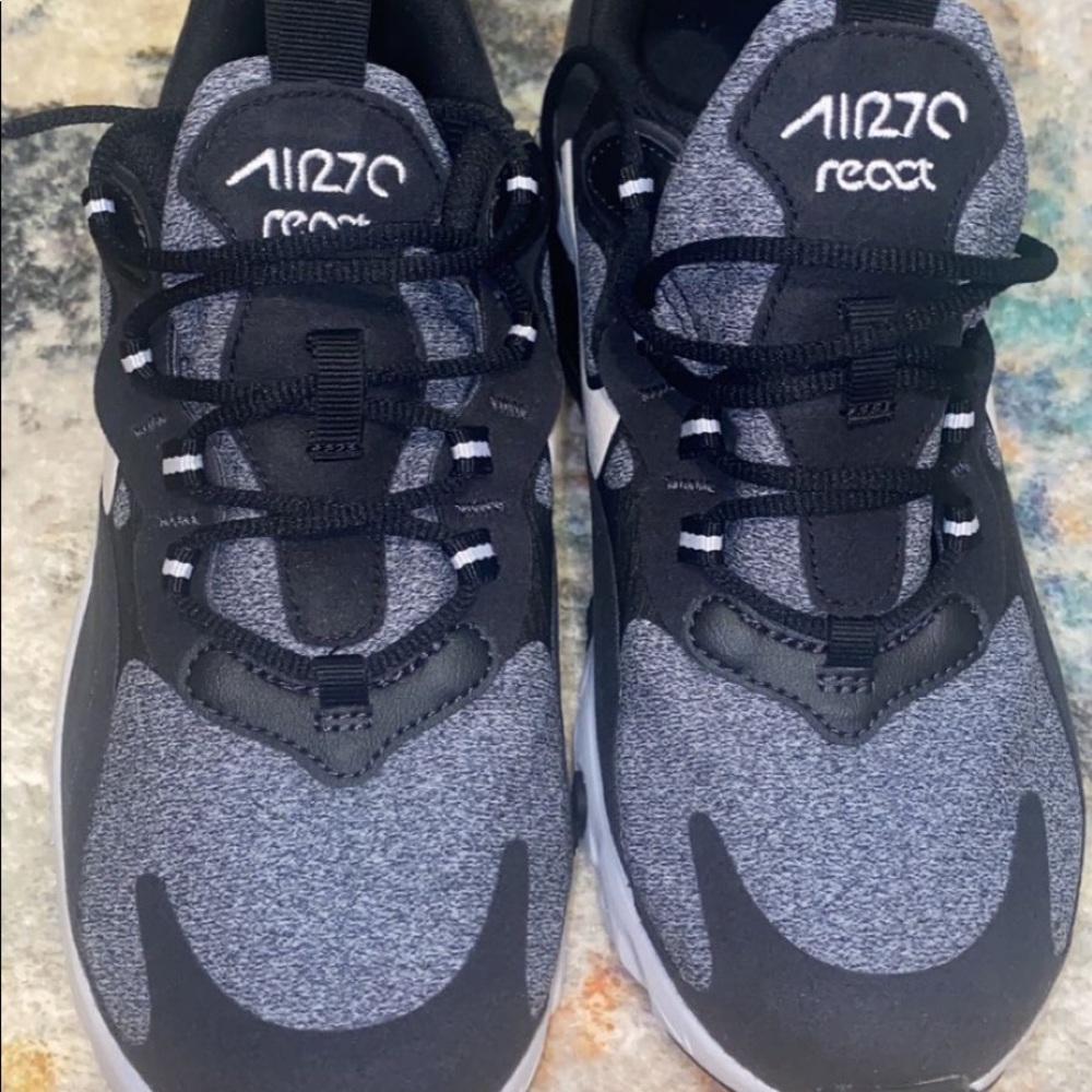 Youth Nike Airmax 270 React